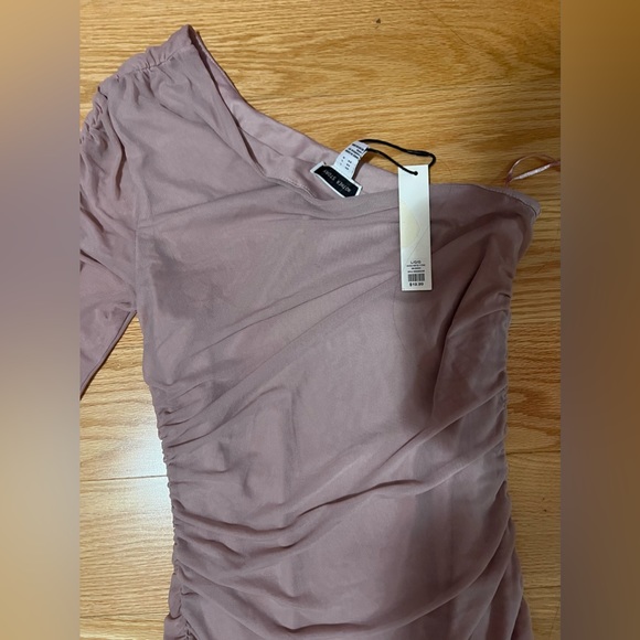 Simone shoulder dress size large - Picture 2 of 2